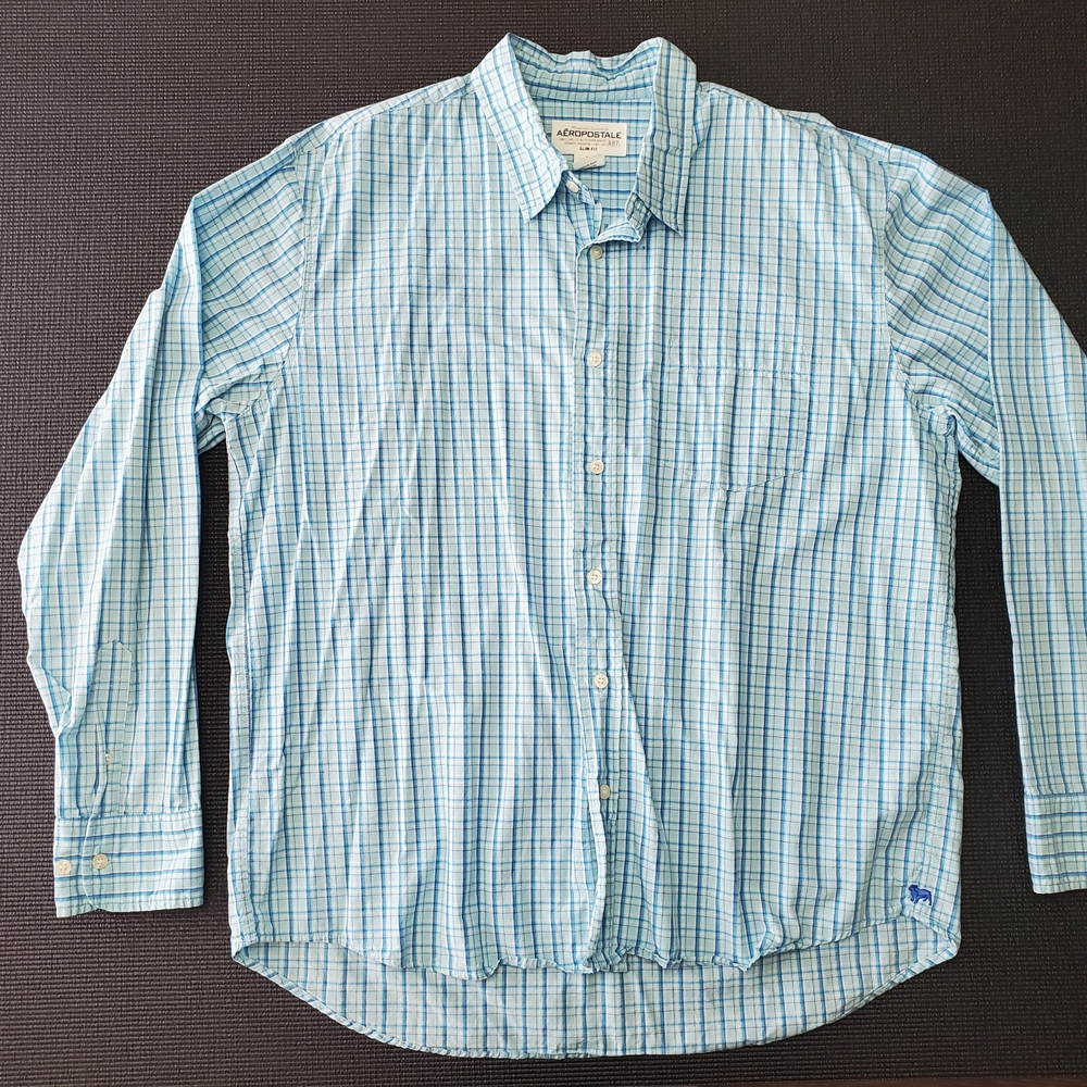 Aeropostale Men’s XL Light Blue Plaid Button-Up Shirt